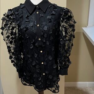 Anne Klein Black 3D Floral Sheer Blouse Size Medium EUC